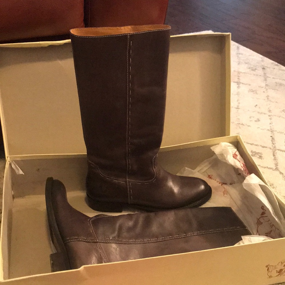 True religion still in box boots